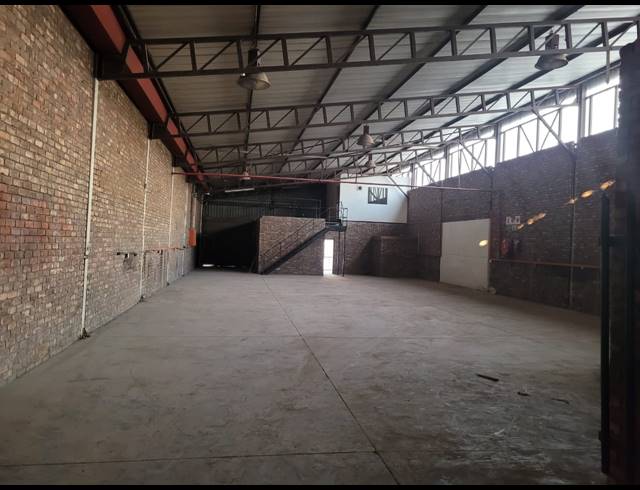 Warehouse property to rent in ANDERBOLT